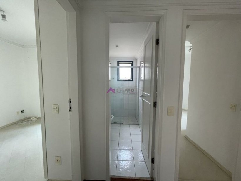 PP12002.jpg