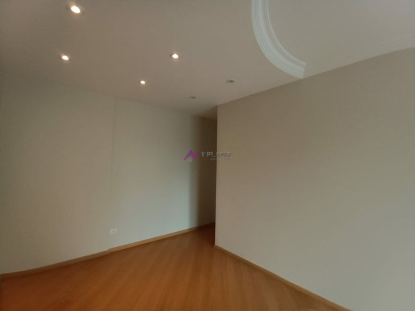 PP81016.jpg