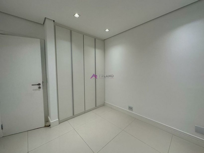 PP321004.jpg