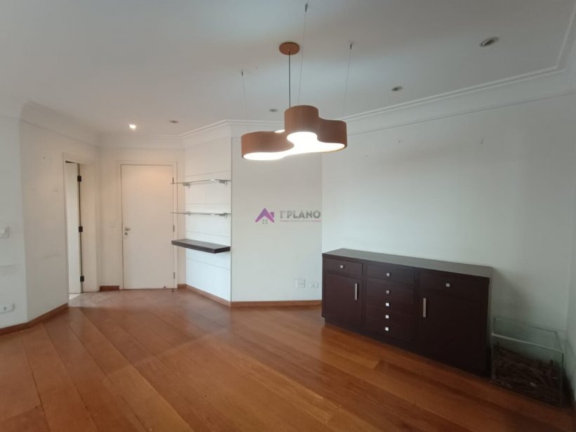 PP1750008.jpg
