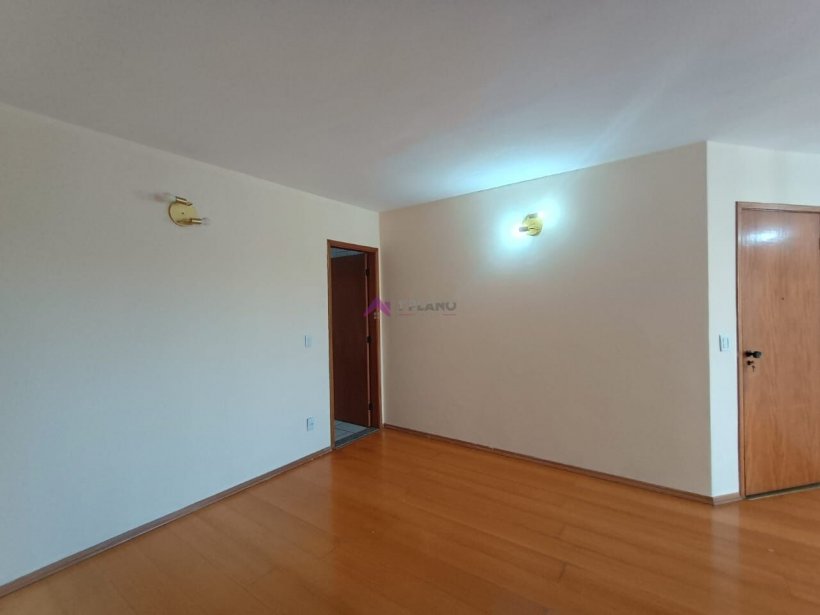 PP1757004.jpg