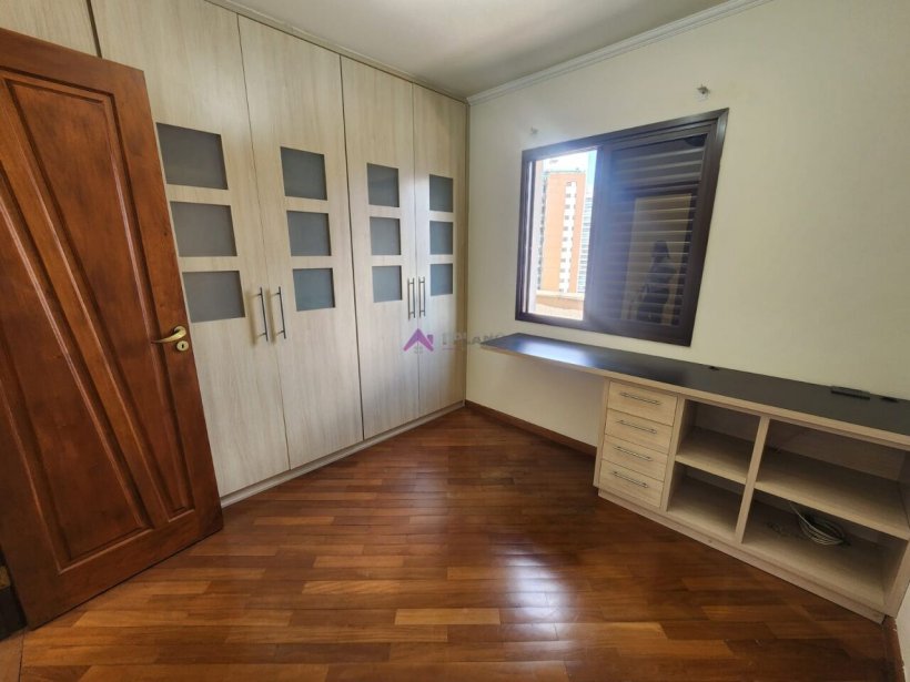 PP1777013.jpg