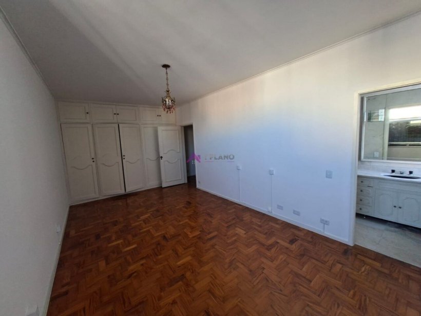 PP1756005.jpg