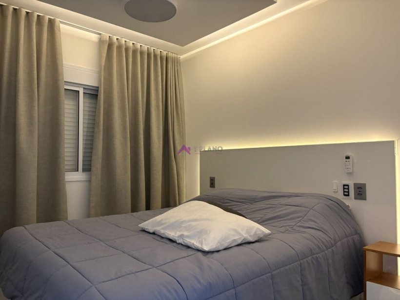 PP1759004.jpg