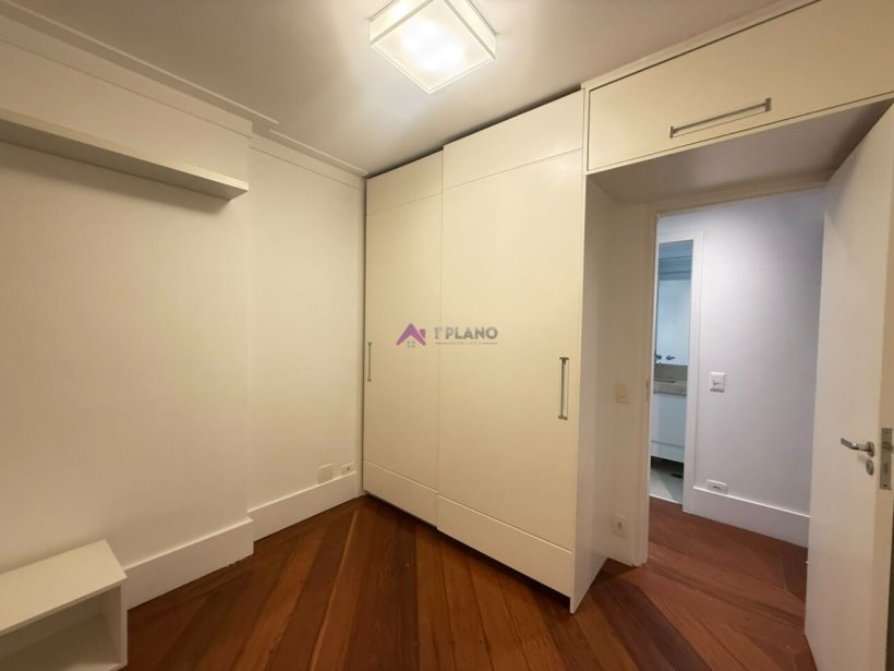 PP1676018.jpg