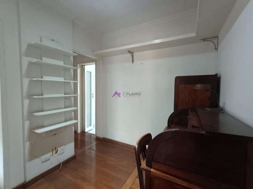 PP1750022.jpg