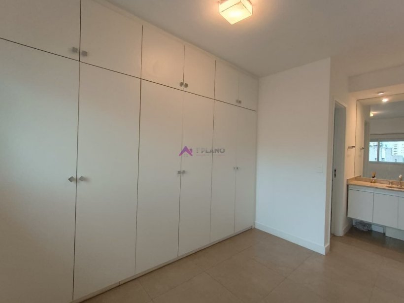 PP1797013.jpg