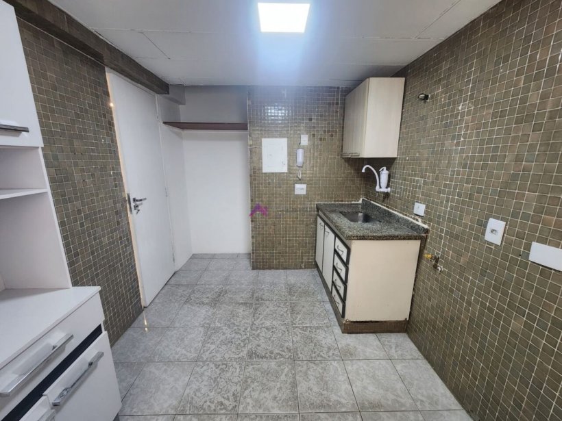 PP1785007.jpg