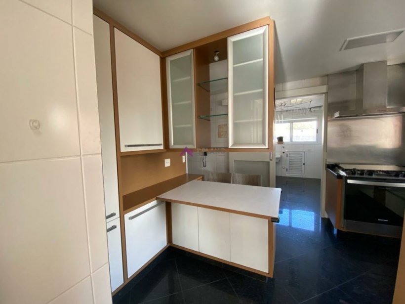 PP749021.jpg