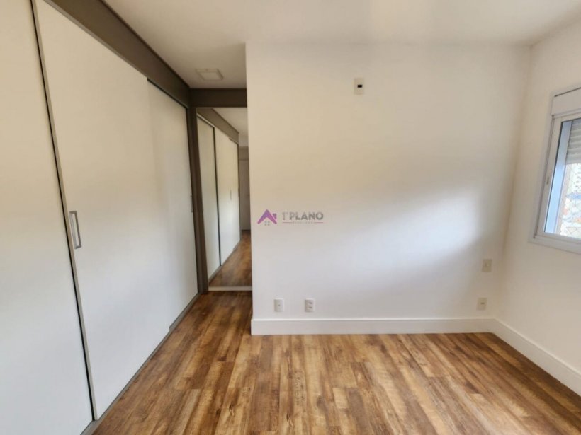 PP1786014.jpg