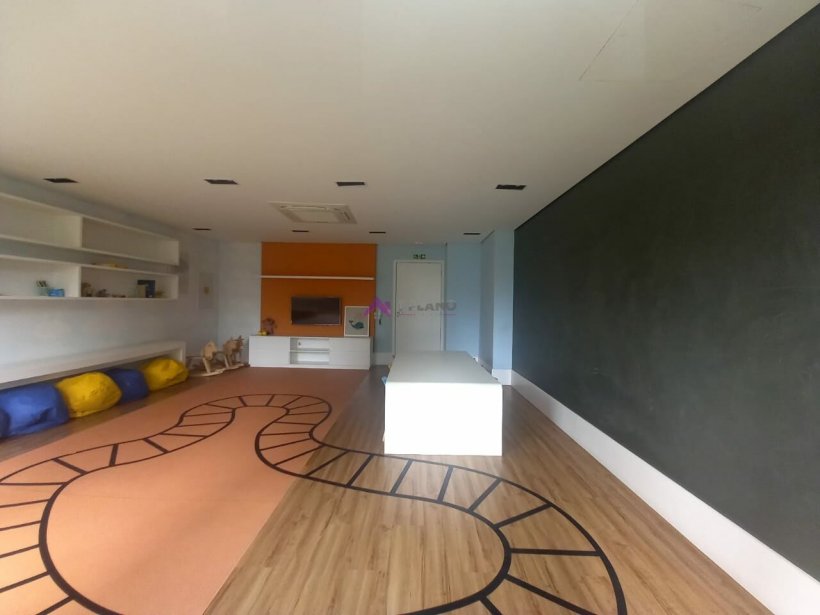 PP372035.jpg