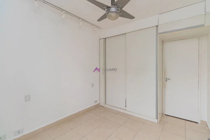 PP1769043.jpg