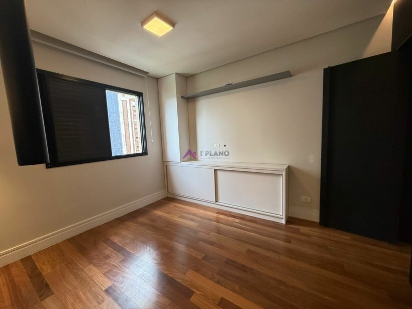 PP1393007.jpg