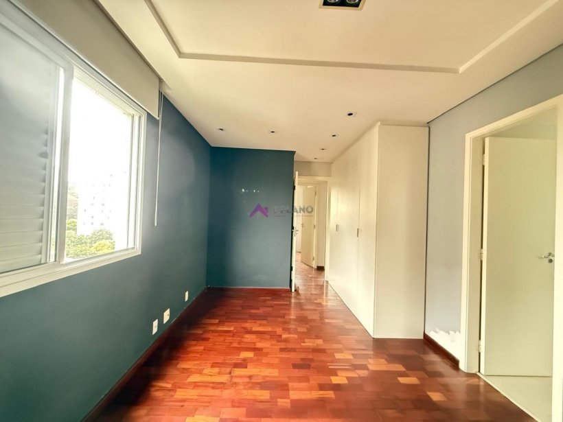 PP1802003.jpg