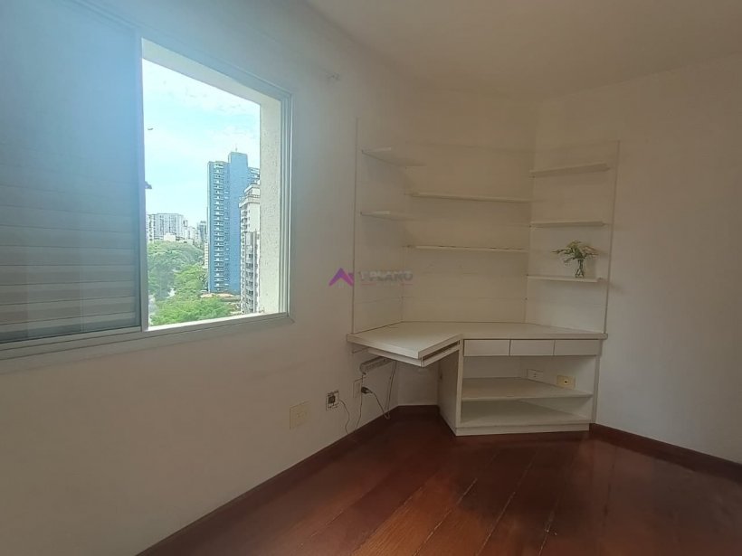 PP1847004.jpg