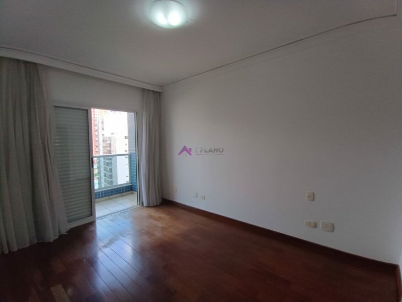 PP1352005.jpg