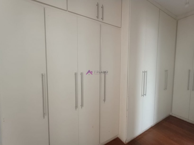 PP1750032.jpg
