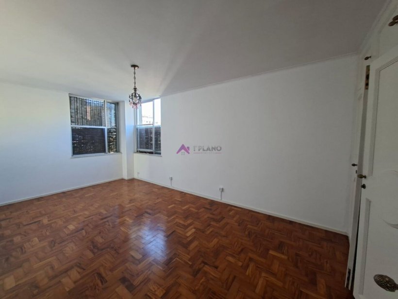 PP1756011.jpg