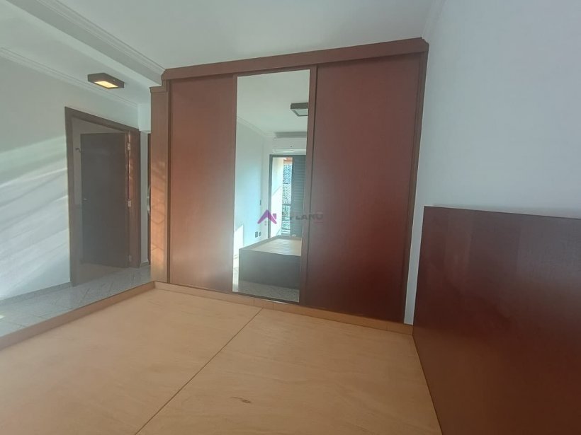 PP1838018.jpg