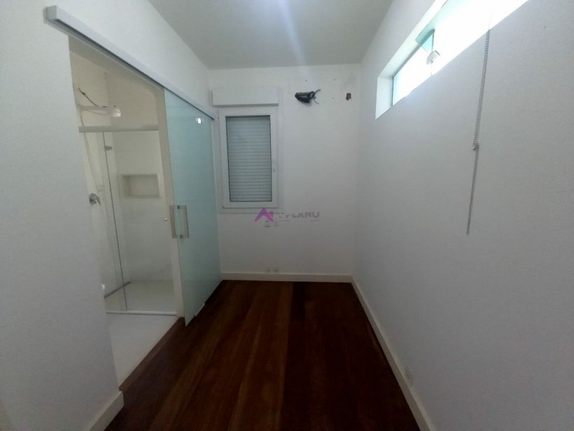 PP283008.jpg