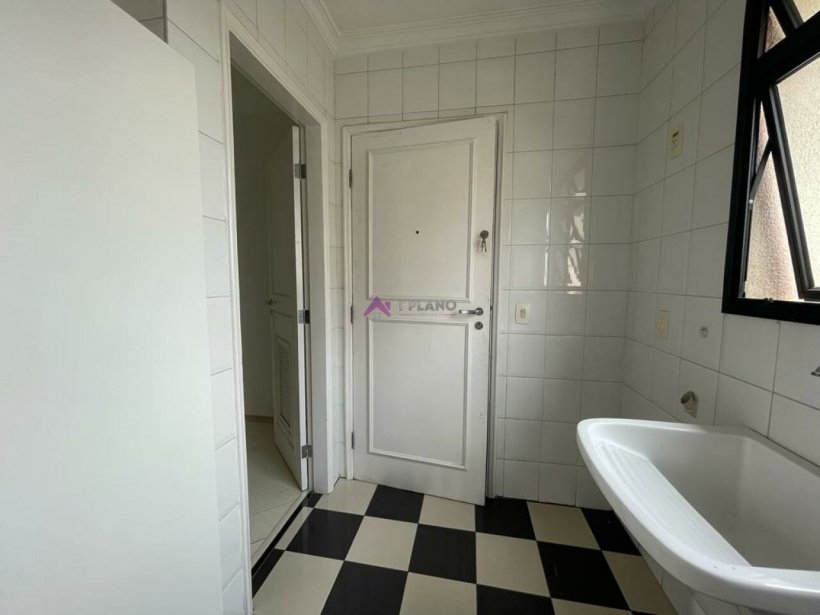 PP12003.jpg