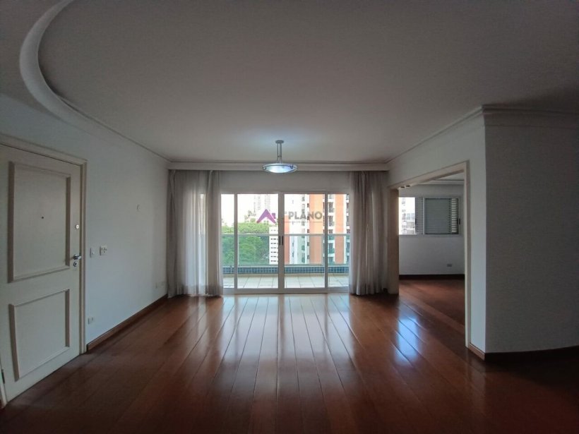 PP1352032.jpg