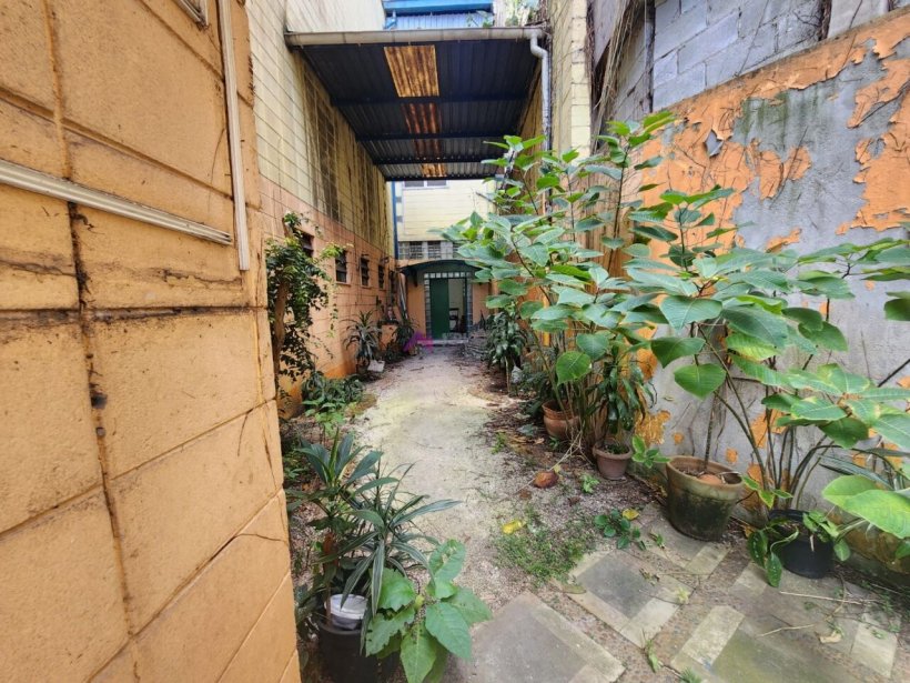 PP1740013.jpg