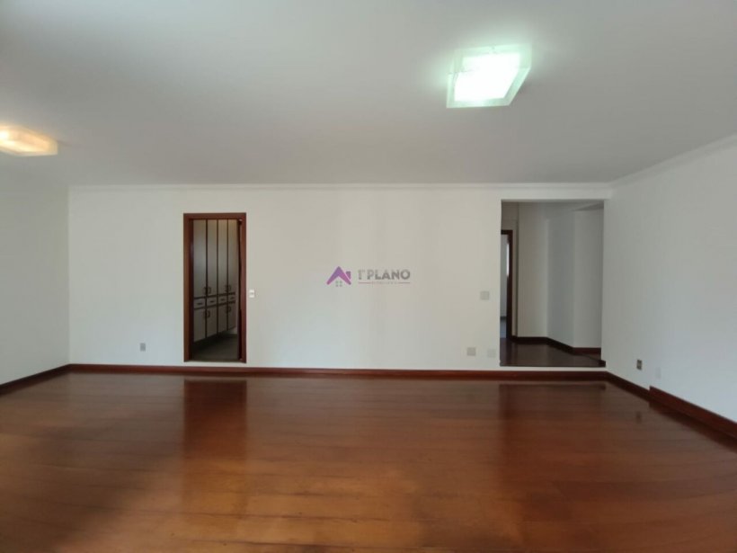 PP1102027.jpg