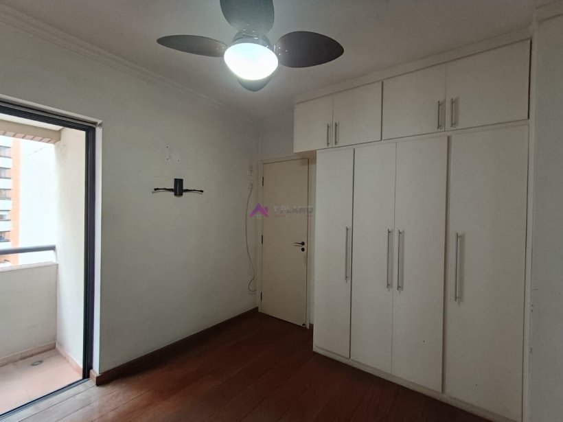 PP1750034.jpg