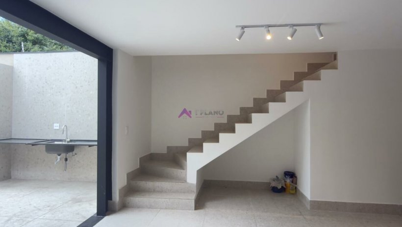 PP1525002.jpg