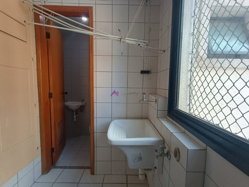 PP1757008.jpg