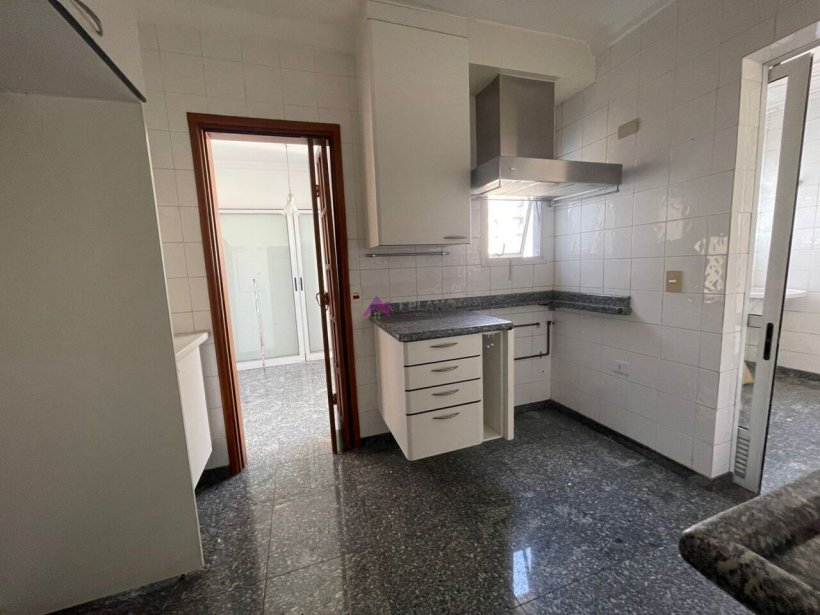 PP1780014.jpg