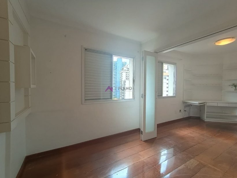 PP1847003.jpg